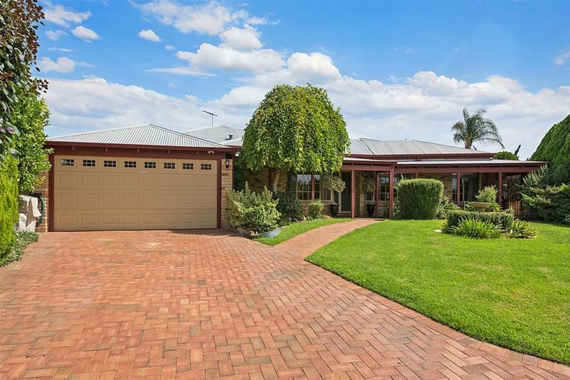 11 Pennant Place, Woodvale WA 6026, Image 0