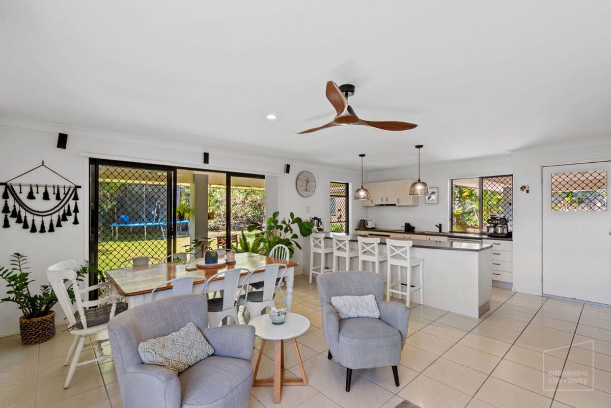 7 Widgee Place, Caloundra West QLD 4551, Image 2