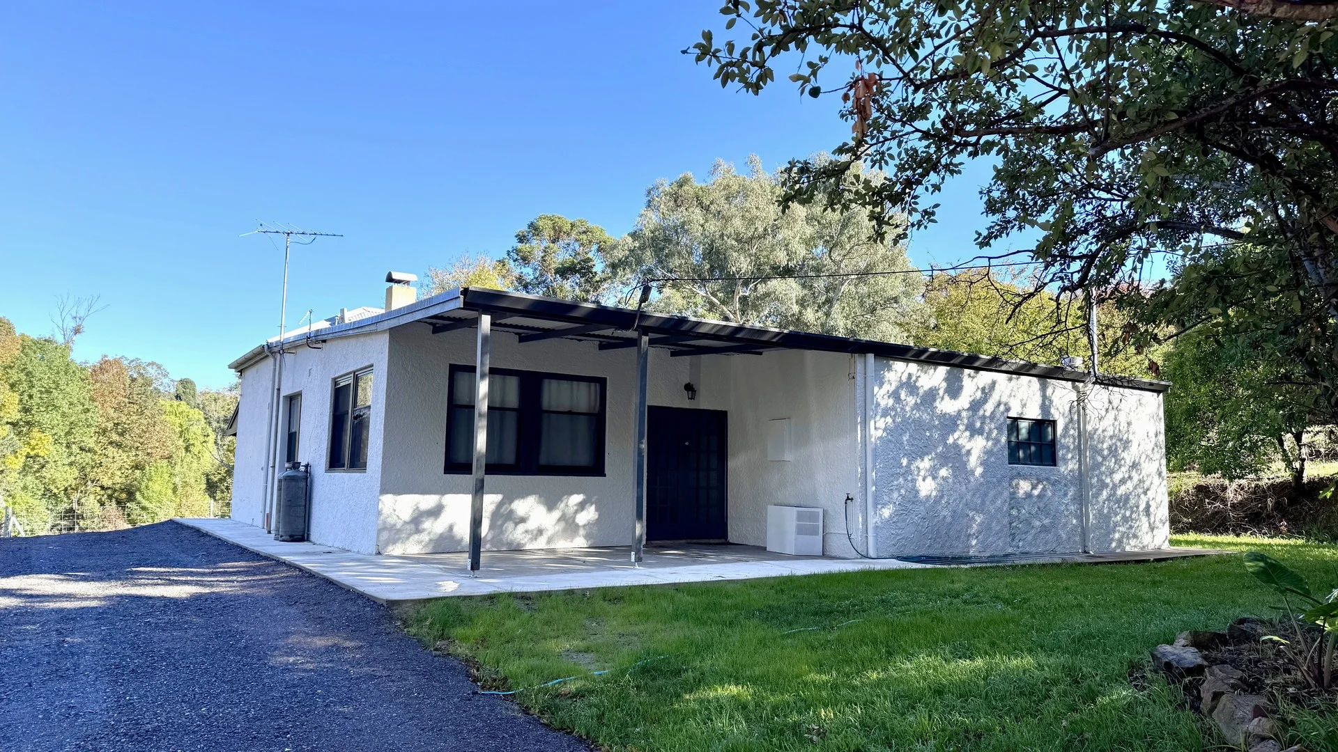 Primary image of 4 St Ninians Road, Clarendon SA 5157