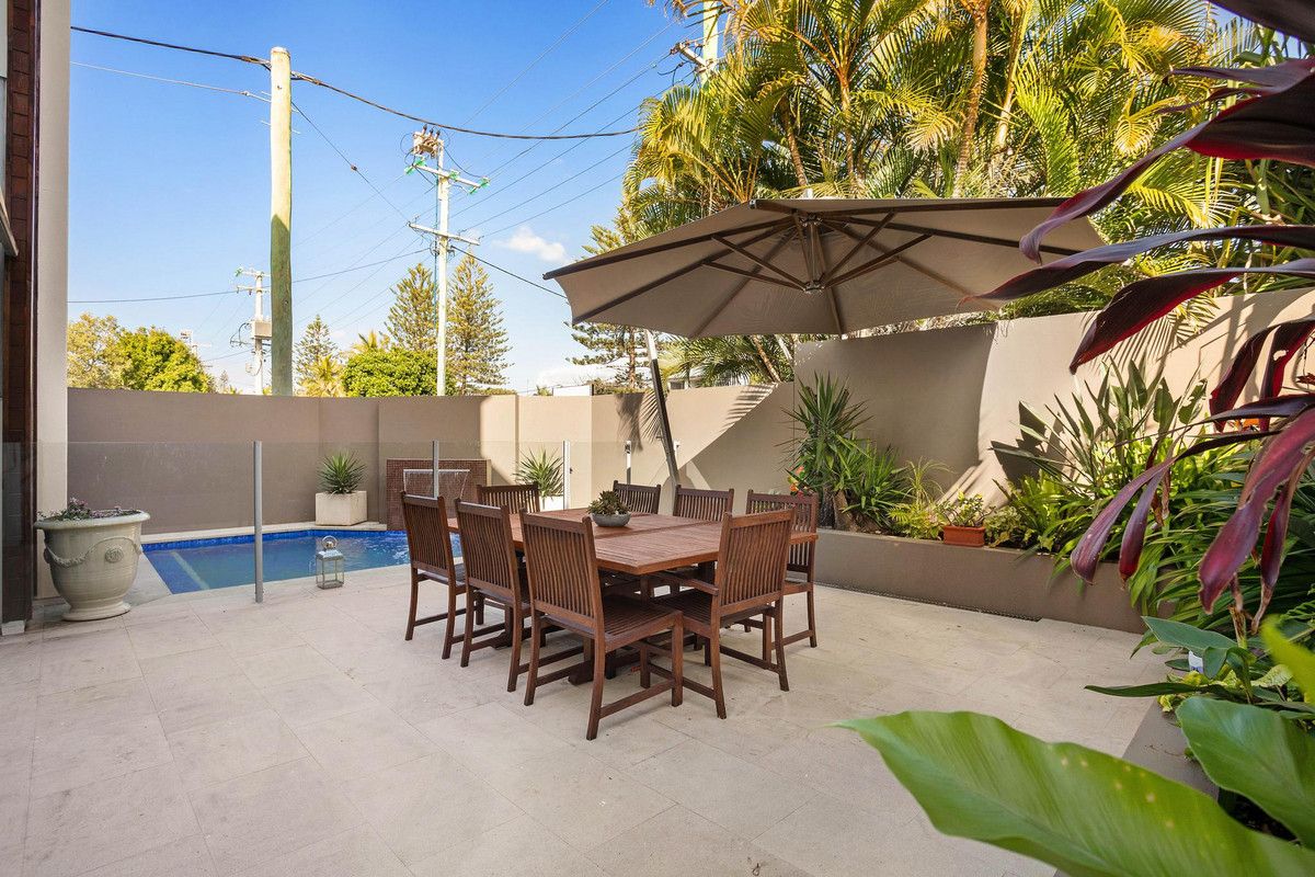 2/7 Fenton Place, Currumbin QLD 4223, Image 1