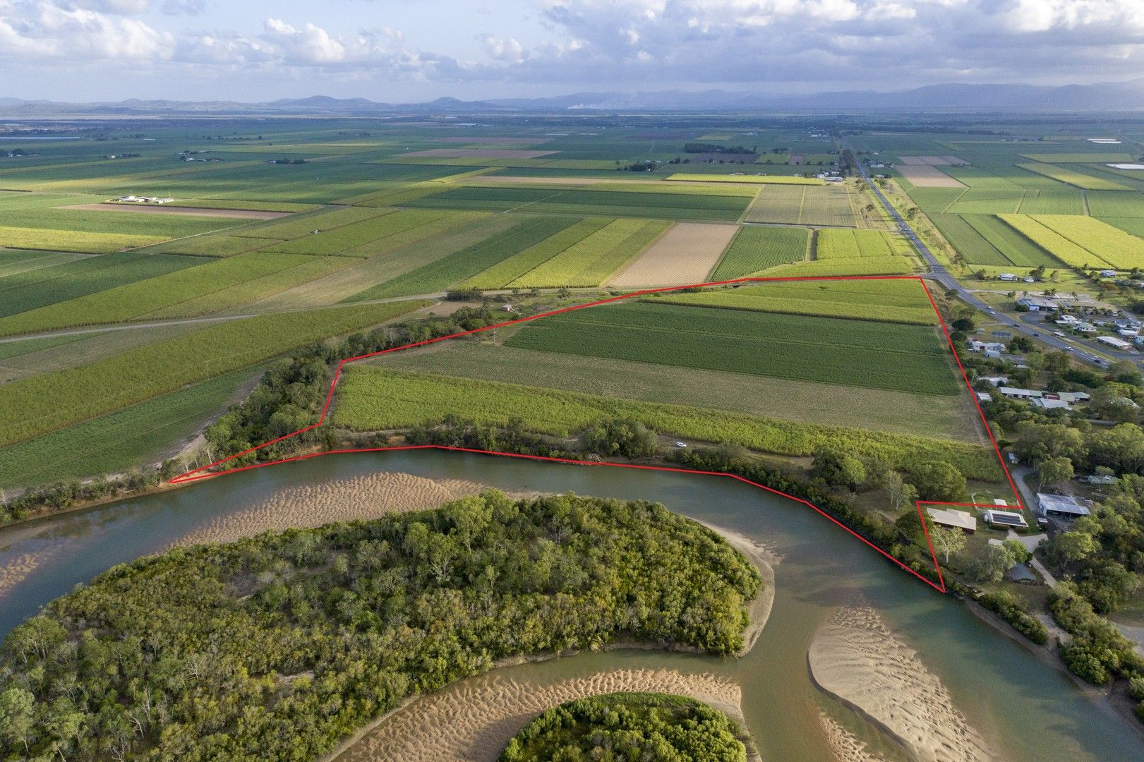 Cnr Walz Road & Bruce Highway, Bakers Creek QLD 4740, Image 0