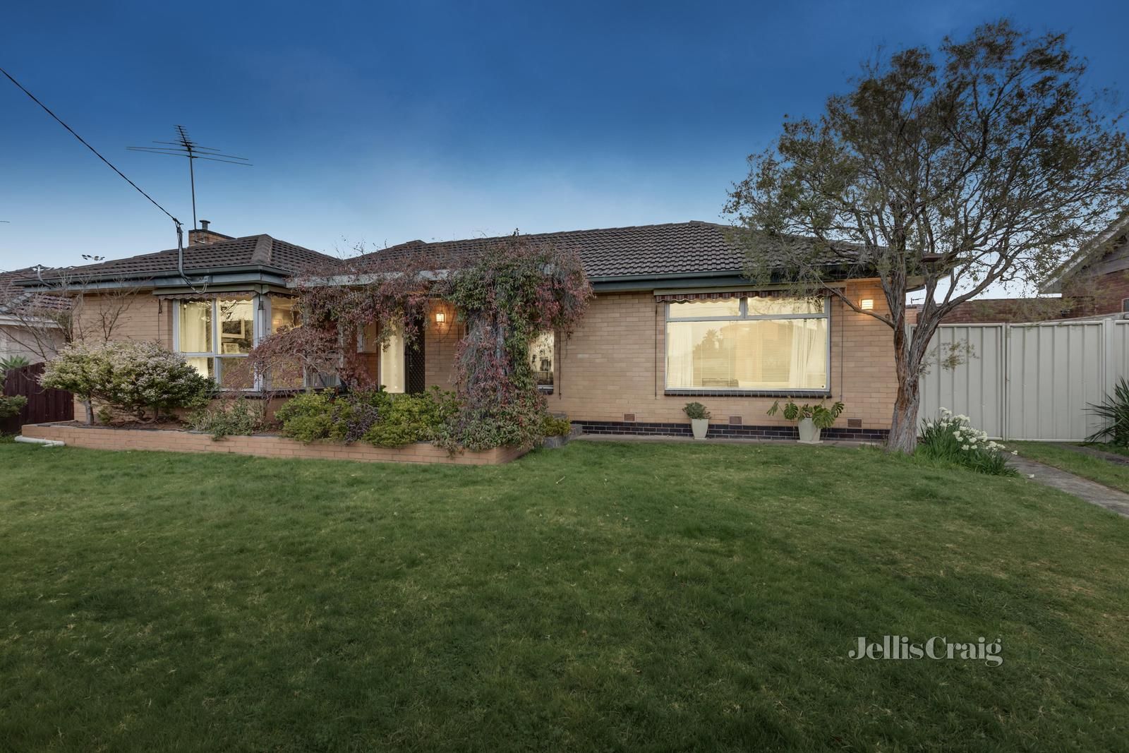 9 Opal Court, Bentleigh East VIC 3165, Image 0