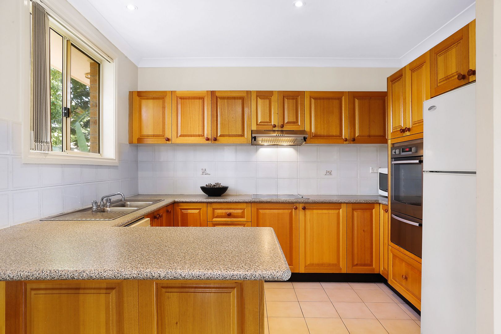 8/7 Curtis Avenue, Taren Point NSW 2229, Image 1