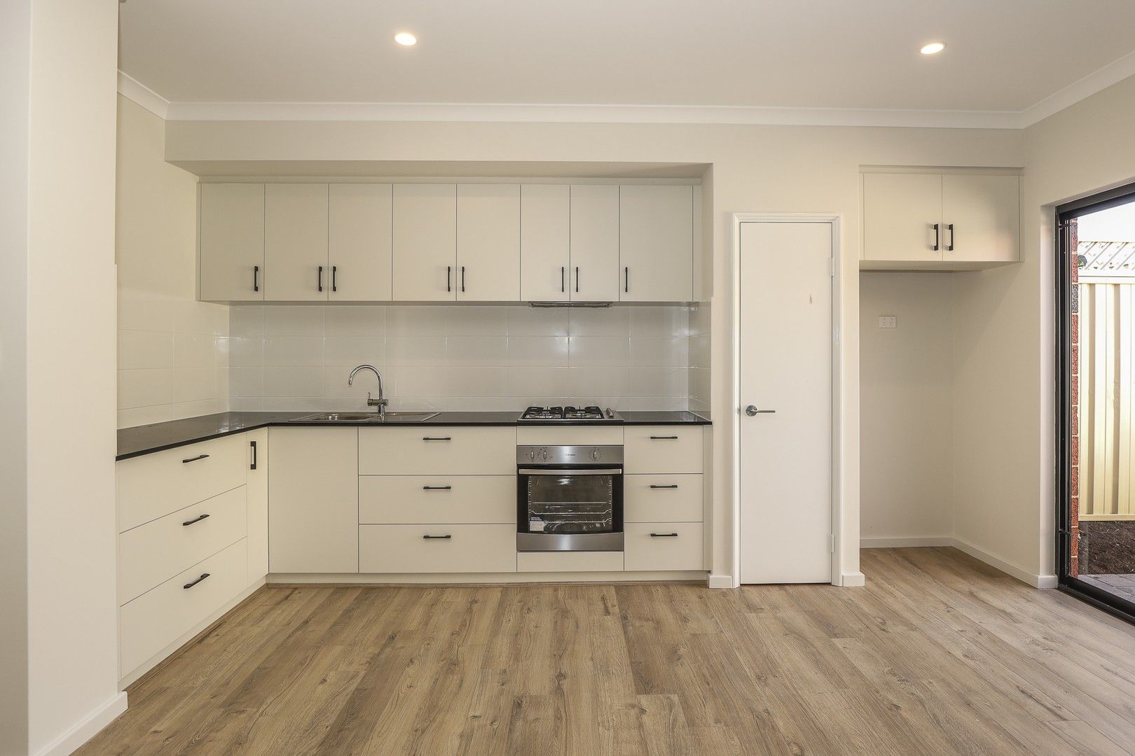 2 bedrooms Villa in 26D Coolbellup Avenue COOLBELLUP WA, 6163