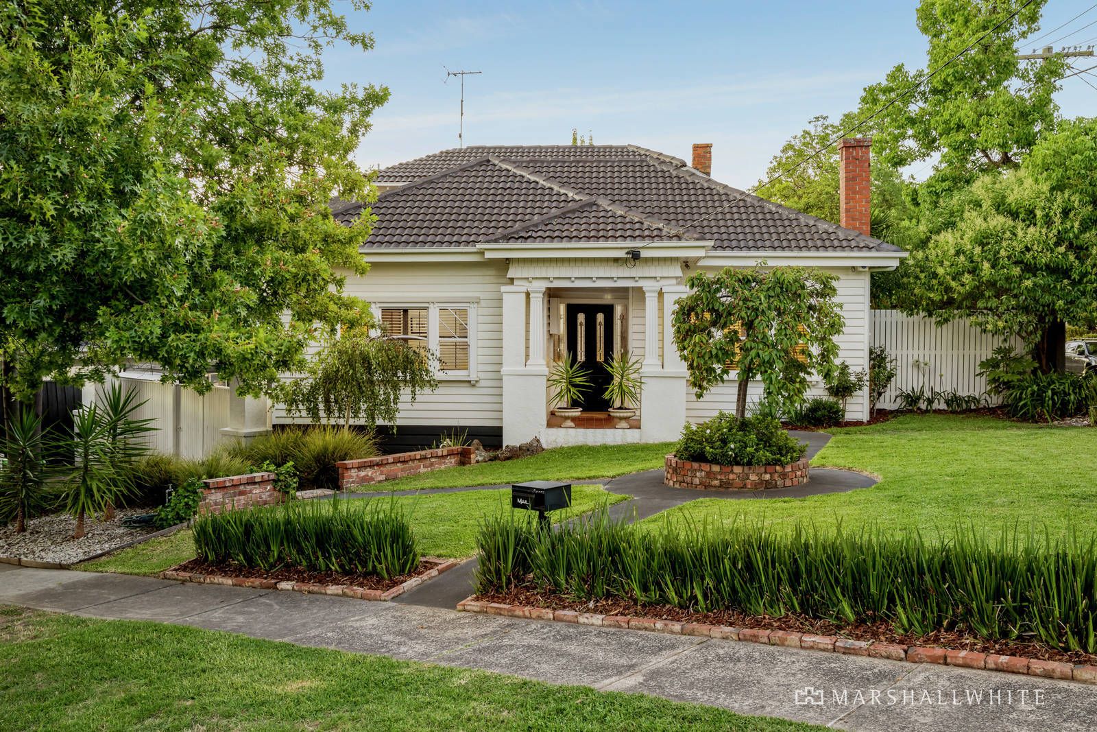 4 bedrooms House in 1 Kirkwood Drive CAMBERWELL VIC, 3124