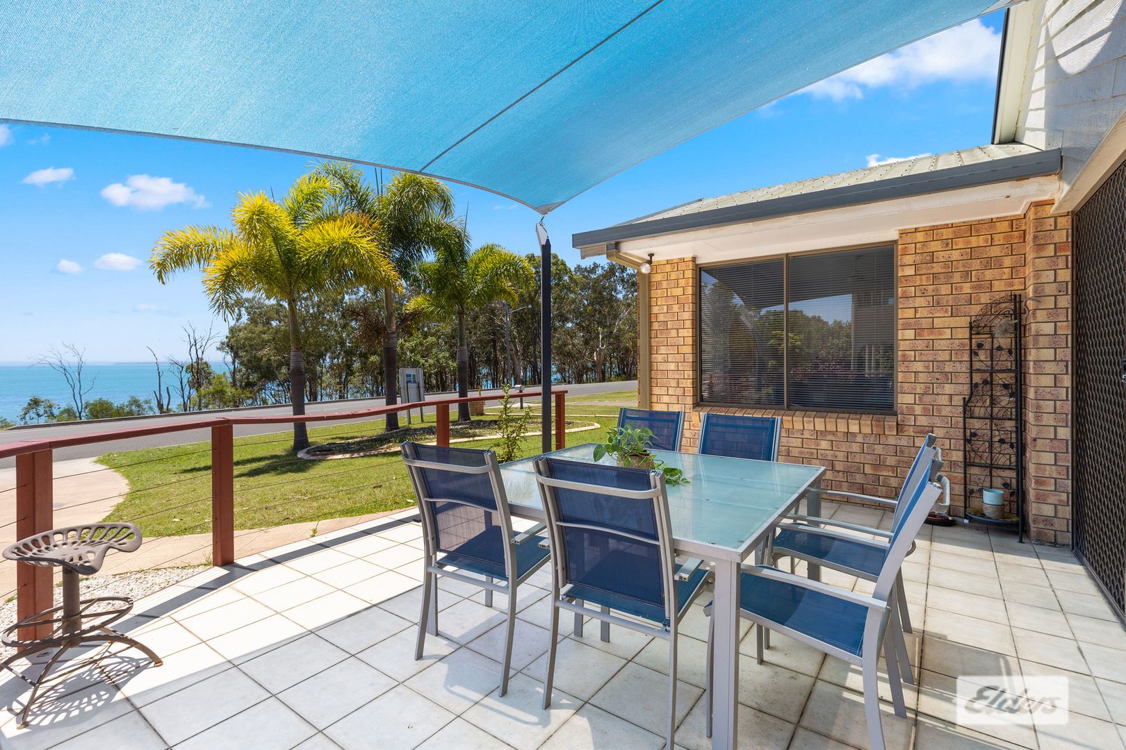 122 Charlton Esplanade, Point Vernon QLD 4655 Domain