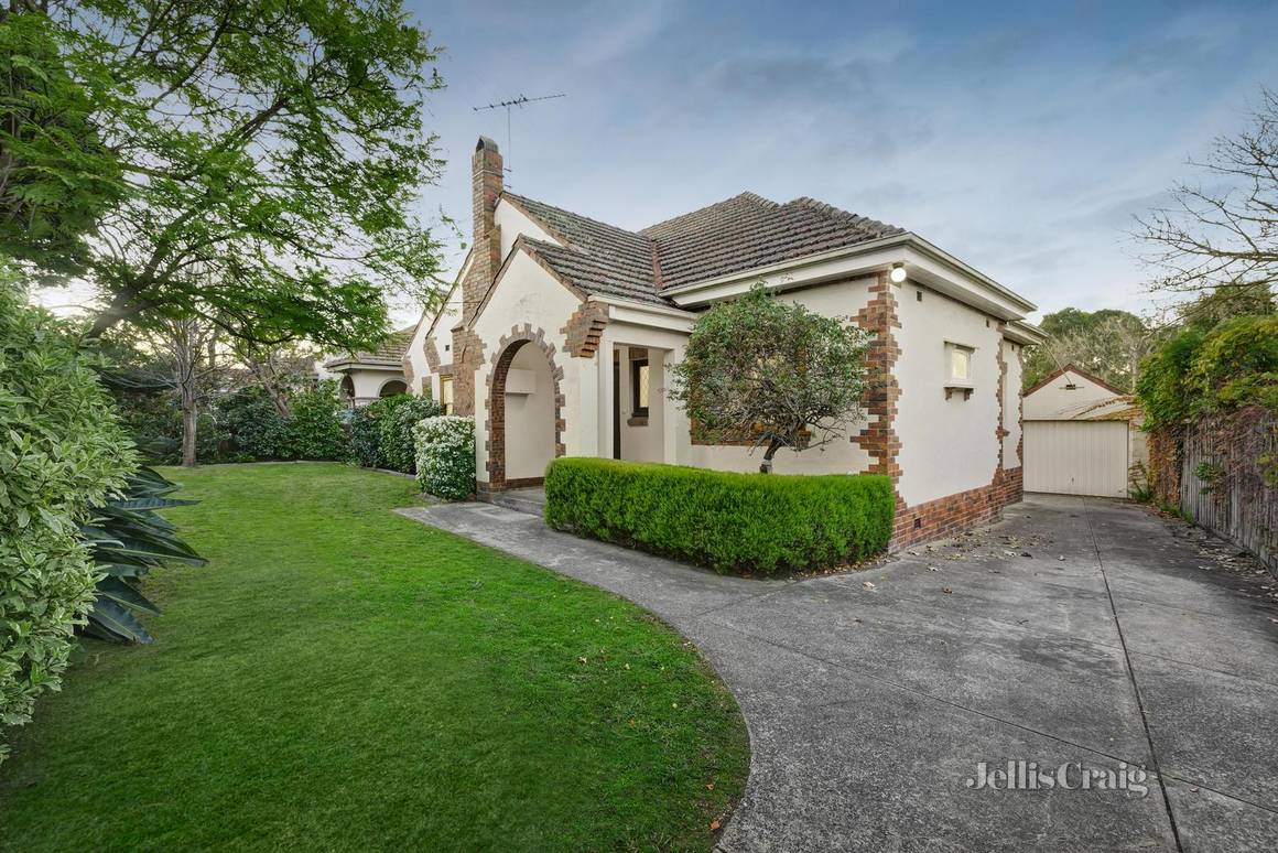 Picture of 35 Fairmont Avenue, CAMBERWELL VIC 3124