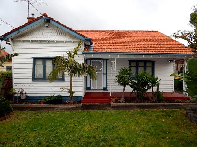 3 bedrooms House in 73 Cuthbert Road RESERVOIR VIC, 3073