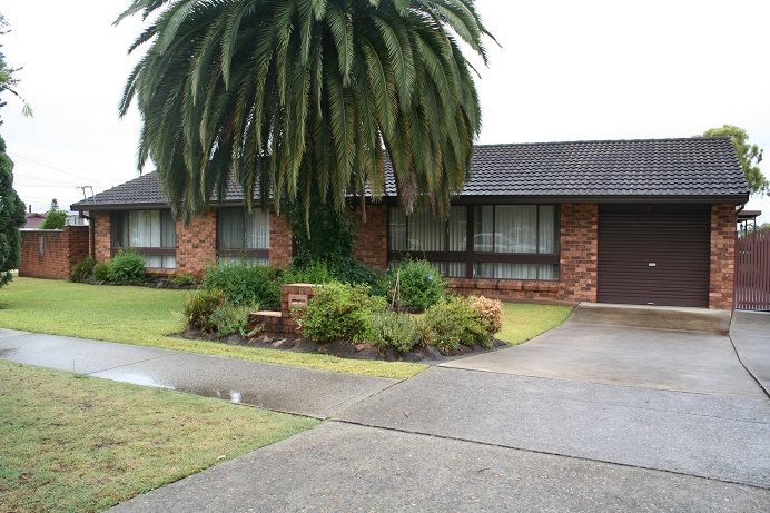 3 Magree Crescent, Chipping Norton NSW 2170, Image 0