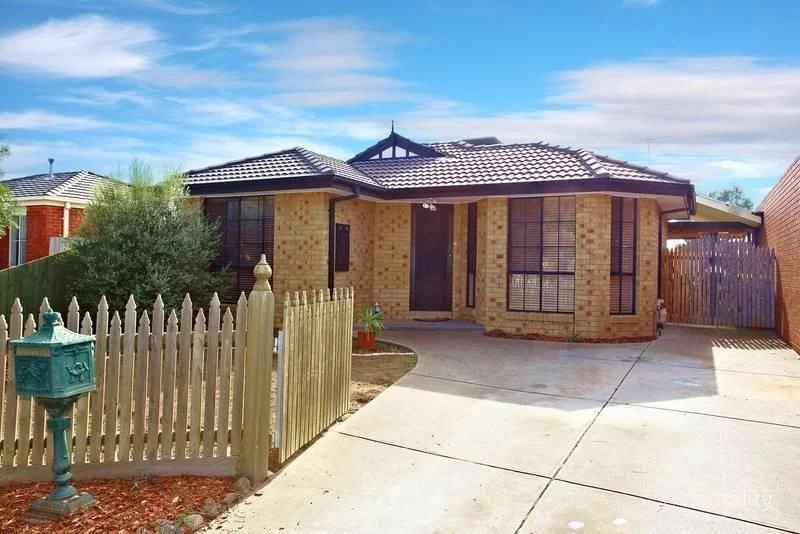 4 Ingoldsby Court, Delahey VIC 3037