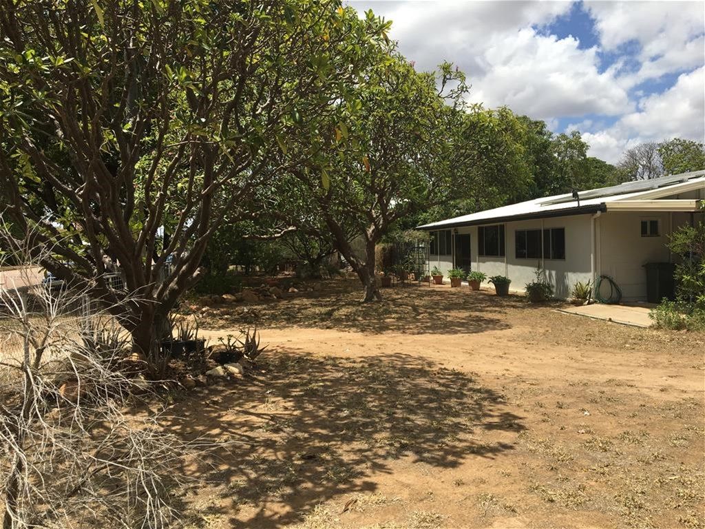 10 Saint George Street, Georgetown QLD 4871, Image 2