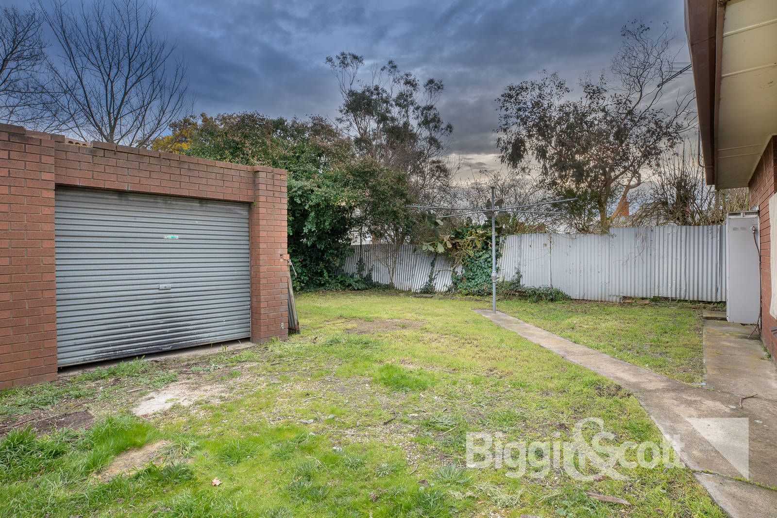 27 Burnbank Street, Lake Wendouree VIC 3350, Image 1