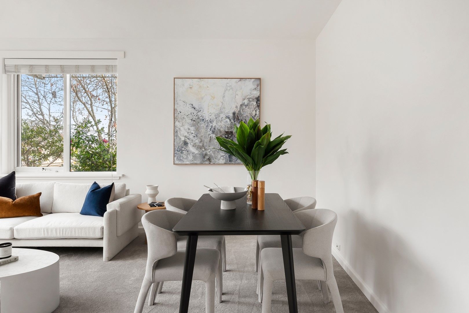 2 bedrooms Apartment / Unit / Flat in 1/3 Struan Street TOORAK VIC, 3142