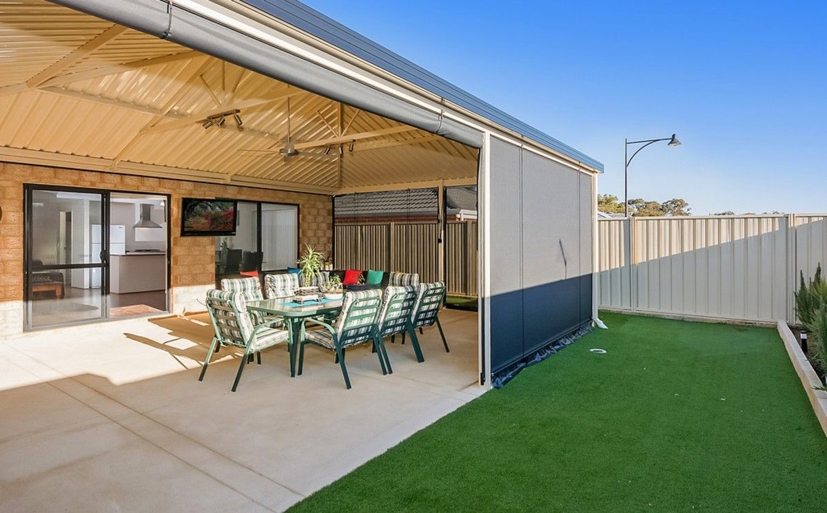 10 Francina View, Sinagra WA 6065, Image 2