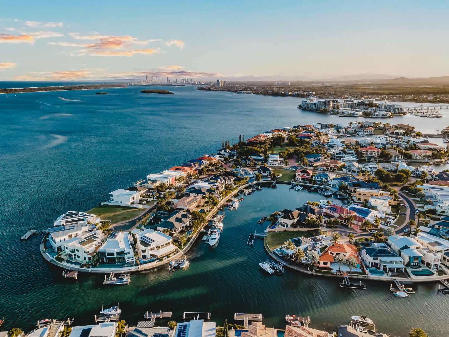 Sovereign Islands QLD 4216 6 beds house for Sale 2018591739 Domain