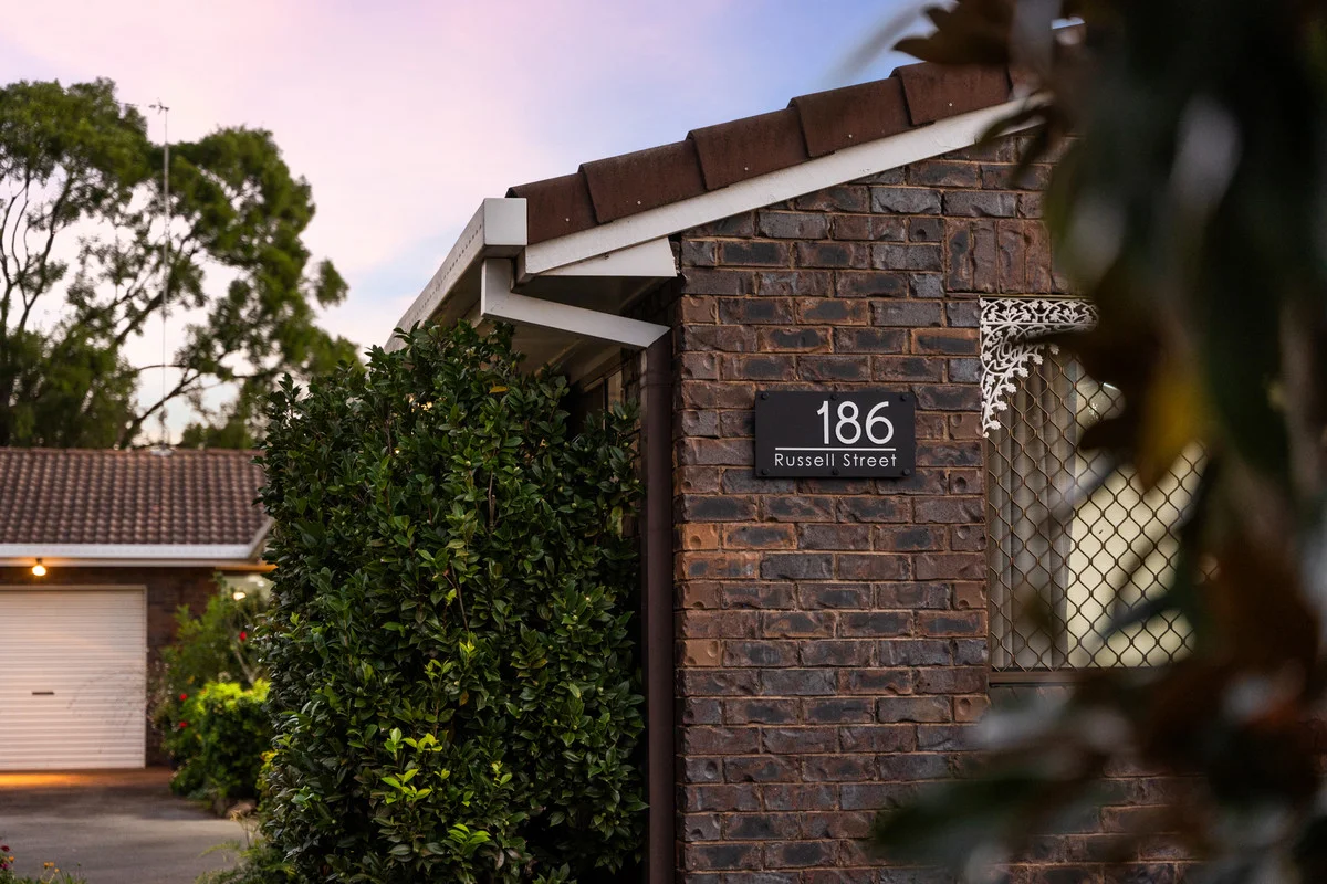 186 Russell Street, Newtown QLD 4350