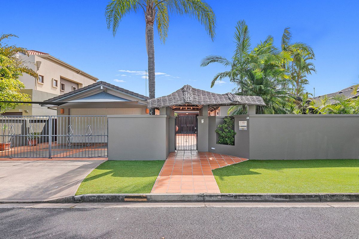 16 Seafarer Court, Paradise Waters QLD 4217, Image 1