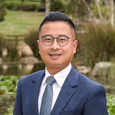 Ray White Glen Waverley - Ryan  Zhu