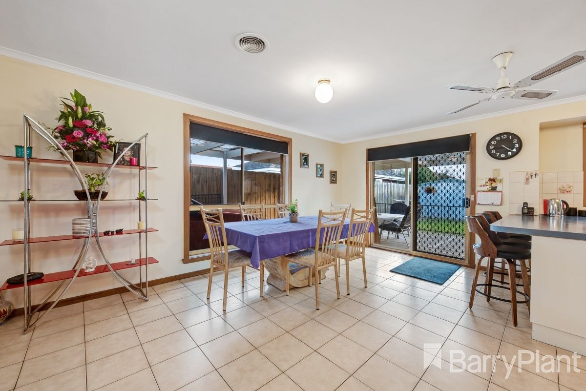 2 Littler Court, Altona Meadows VIC 3028, Image 2