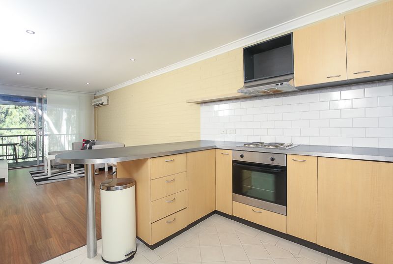 2 bedrooms Apartment / Unit / Flat in 13/33 Kathleen Avenue MAYLANDS WA, 6051