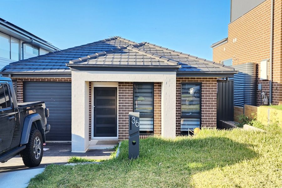 4 bedrooms House in 36 Gelt St BOX HILL NSW, 2765