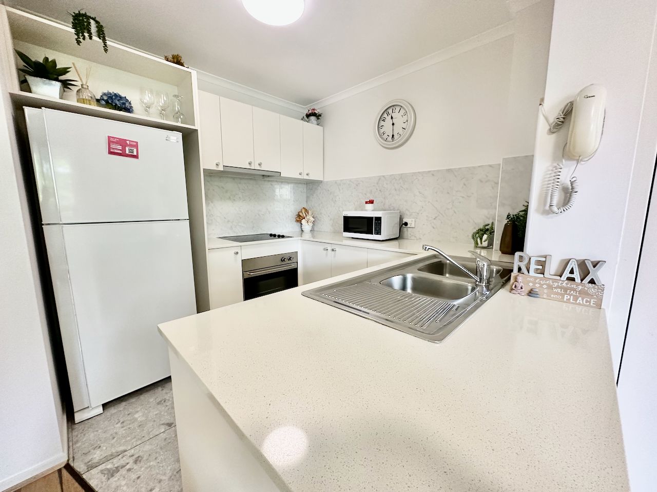 9/2607 Gold Coast Highway, Mermaid Beach QLD 4218, Image 2