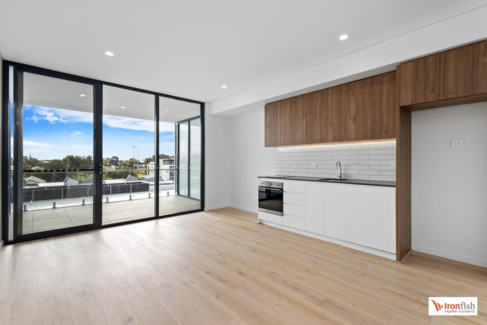 1 bedrooms Apartment / Unit / Flat in 506/636 Newcastle Street LEEDERVILLE WA, 6007