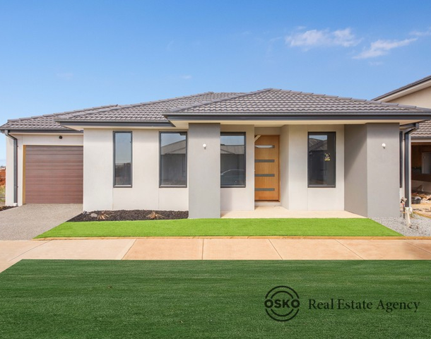 4 Chol Street, Thornhill Park VIC 3335