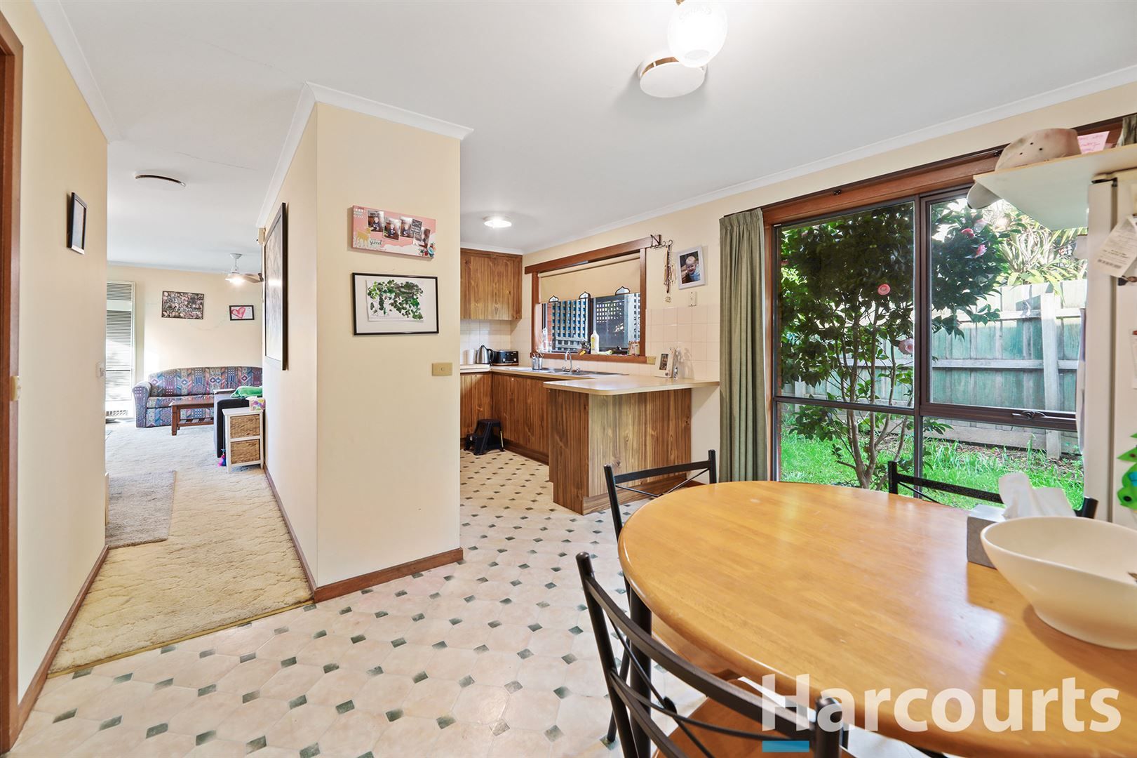 3/12 Young Street, Drouin VIC 3818, Image 1