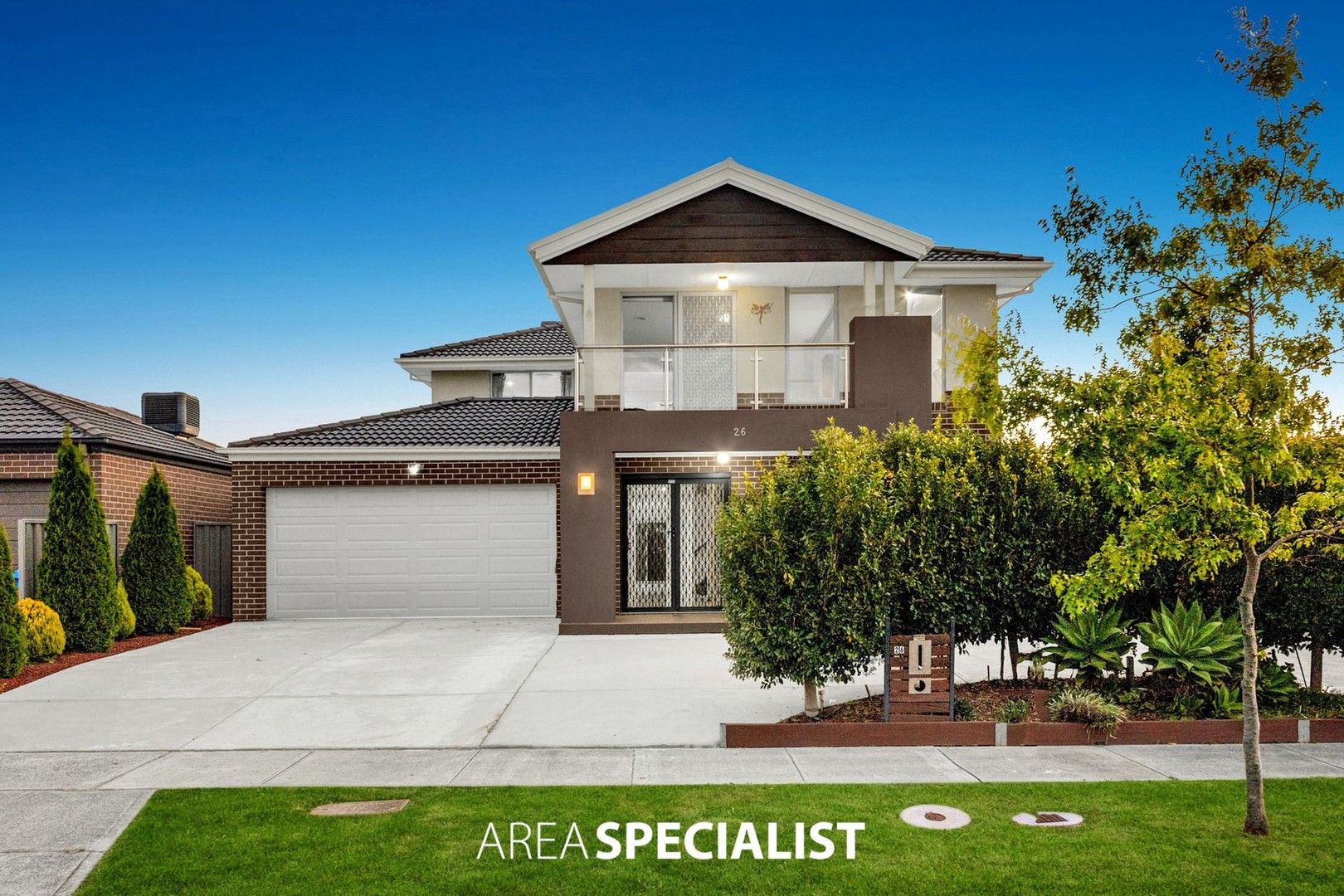 5 bedrooms House in 26 Dash Drive CRANBOURNE EAST VIC, 3977