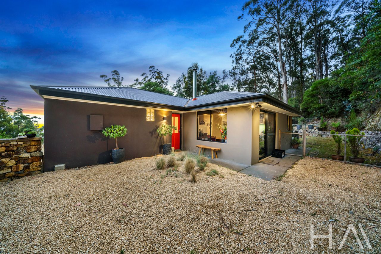 16 Menuggana Road, Fern Tree TAS 7054, Image 2