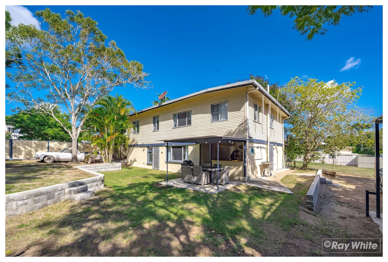 Primary image of 121 ROSE STREET, Koongal QLD 4701