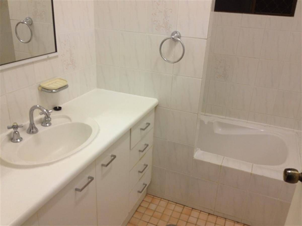 1/24 Nesbit Street, Whitfield QLD 4870 Apartment For Rent 475 Domain