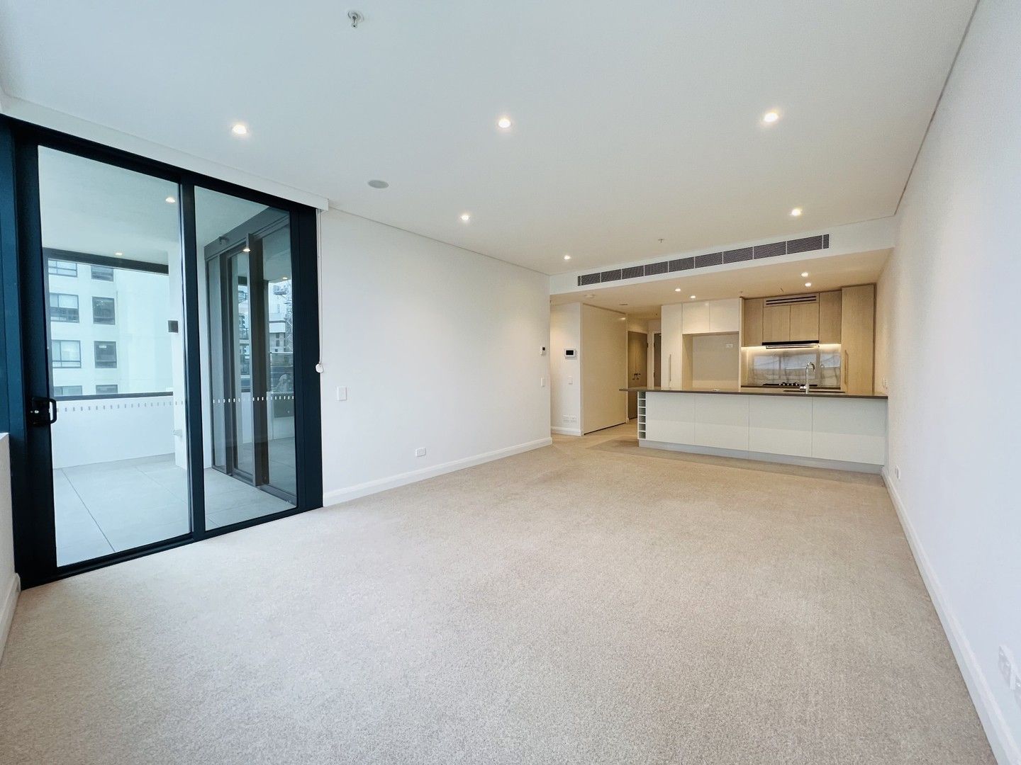 2 bedrooms Apartment / Unit / Flat in 402/8 Walker Street RHODES NSW, 2138
