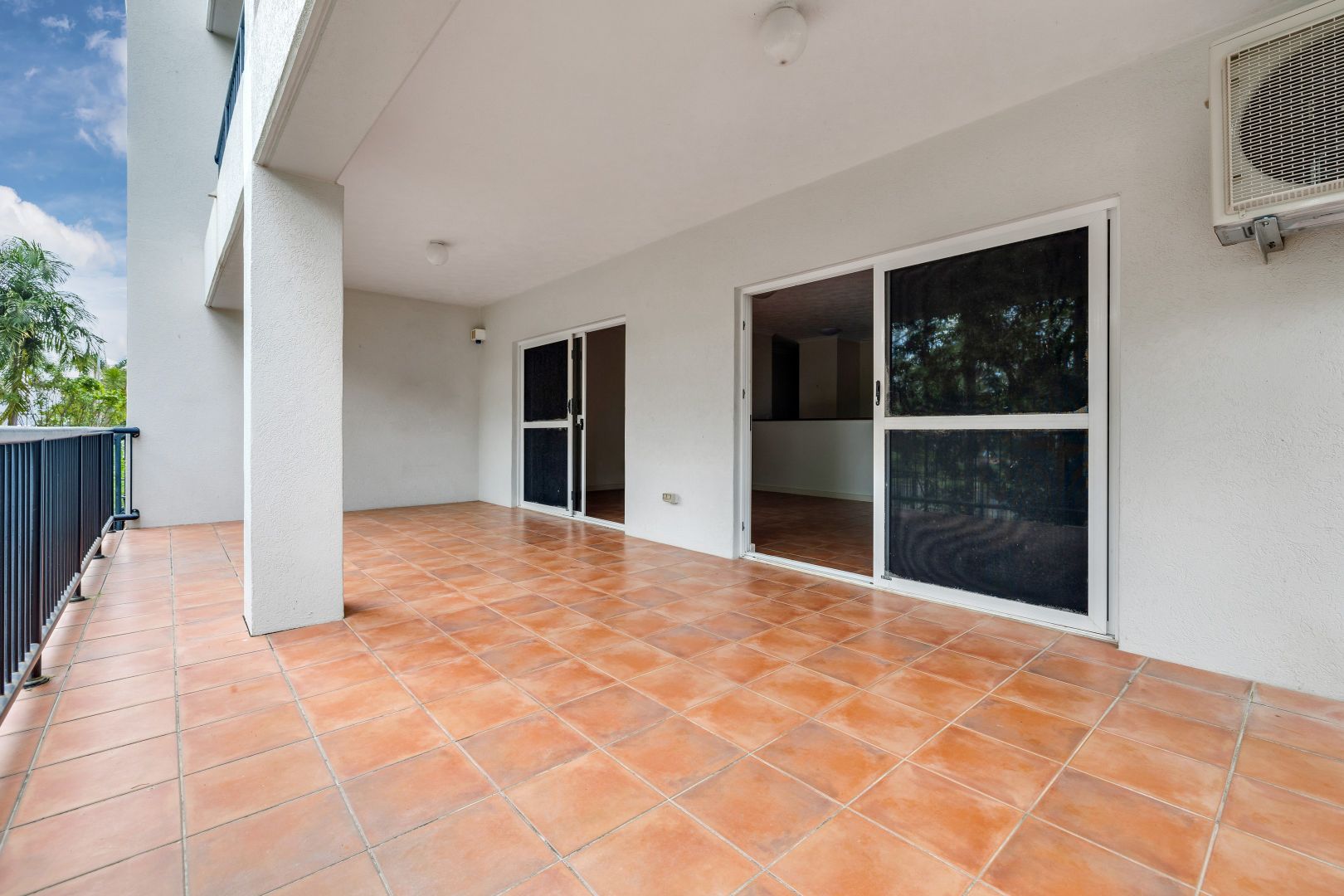 2/2 Poinciana Street, Nightcliff NT 0810, Image 2