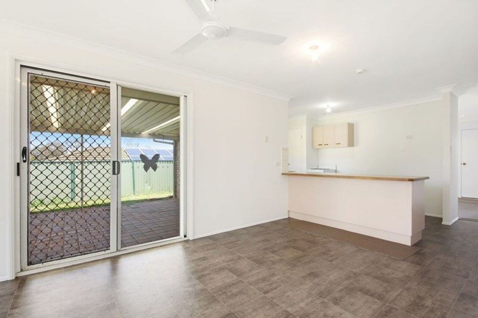 5 Lillypilly Court, Kallangur QLD 4503, Image 2