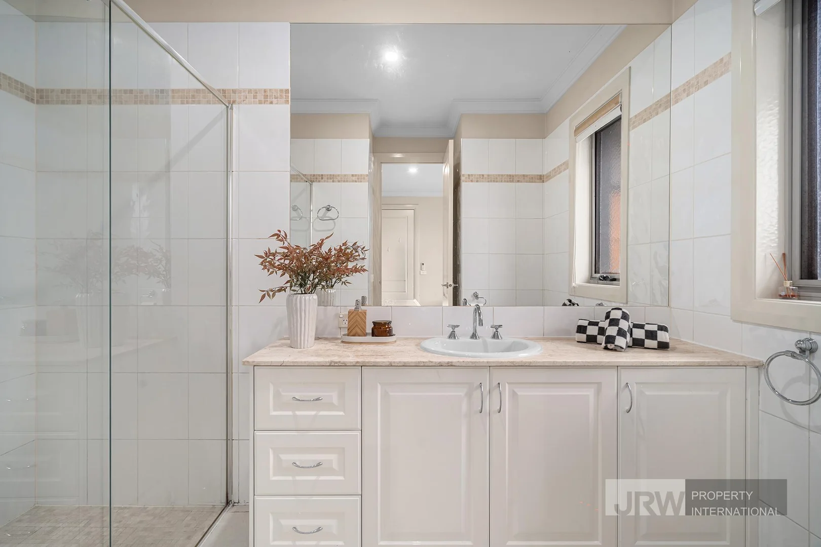 Additional image 12 of 2/6 Harry Court, Mount Waverley VIC 3149