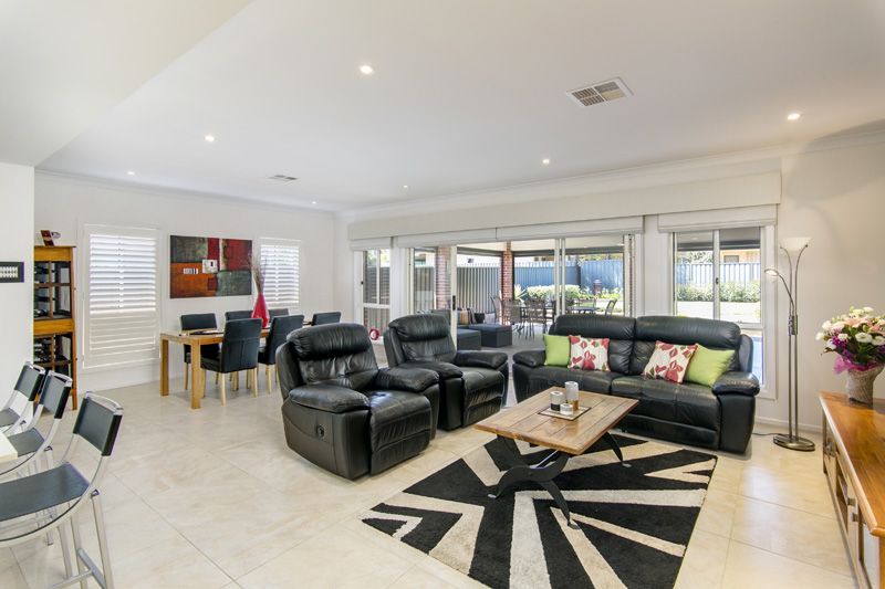 42 Allinga Avenue, Glenside SA 5065, Image 2