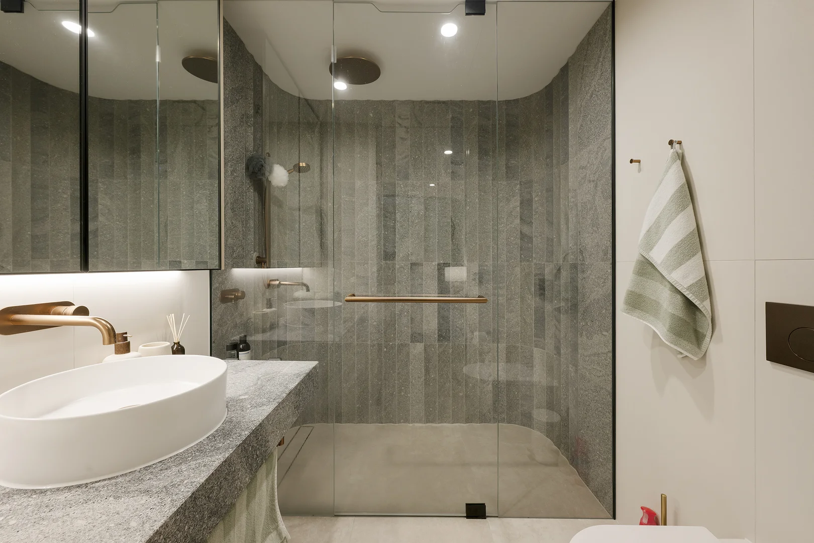 Additional image 17 of 502/58 The Esplanade, Burleigh Heads QLD 4220