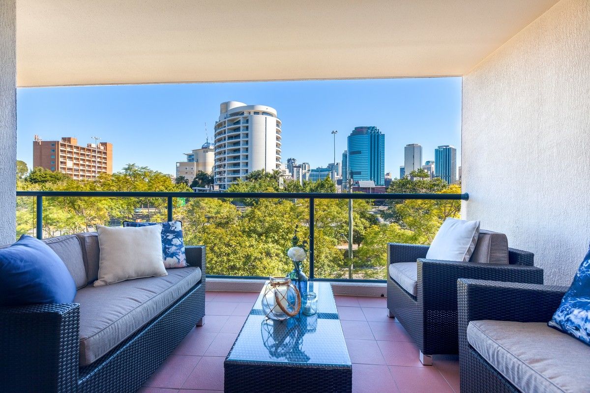 29/45 Deakin Street, Kangaroo Point QLD 4169, Image 1