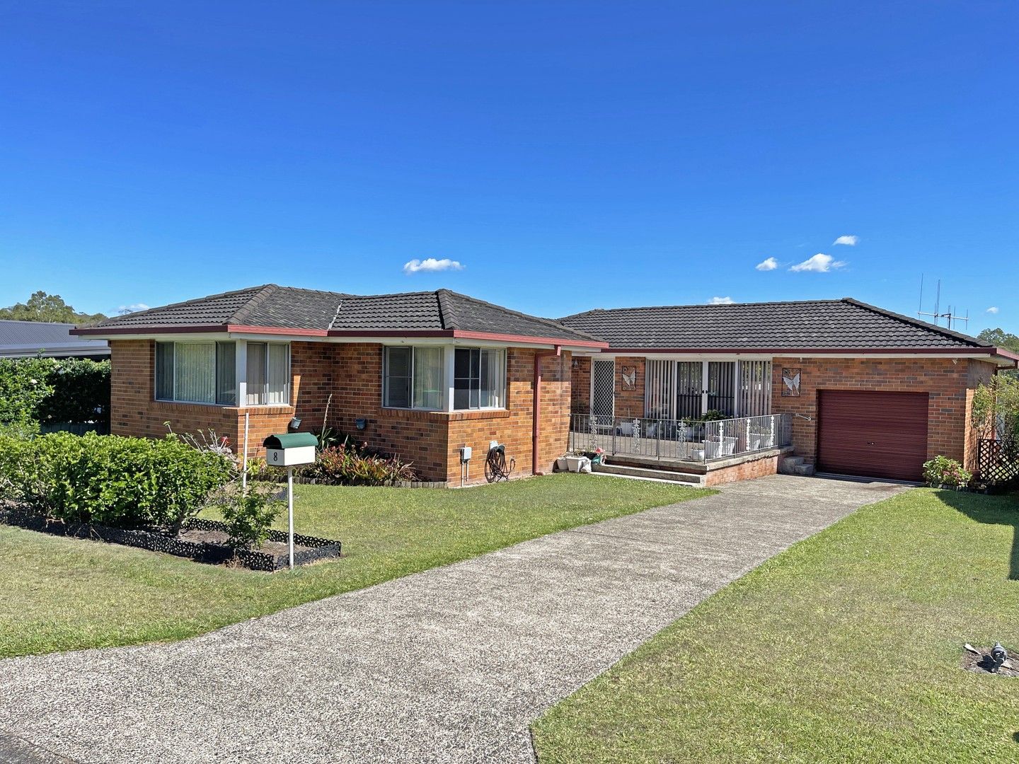 3 bedrooms House in 8 Hillcrest Avenue WINGHAM NSW, 2429
