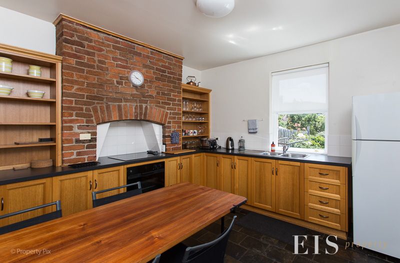 27 De Witt Street, Battery Point TAS 7004, Image 2