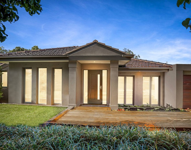 4 Kneale Drive, Box Hill North VIC 3129