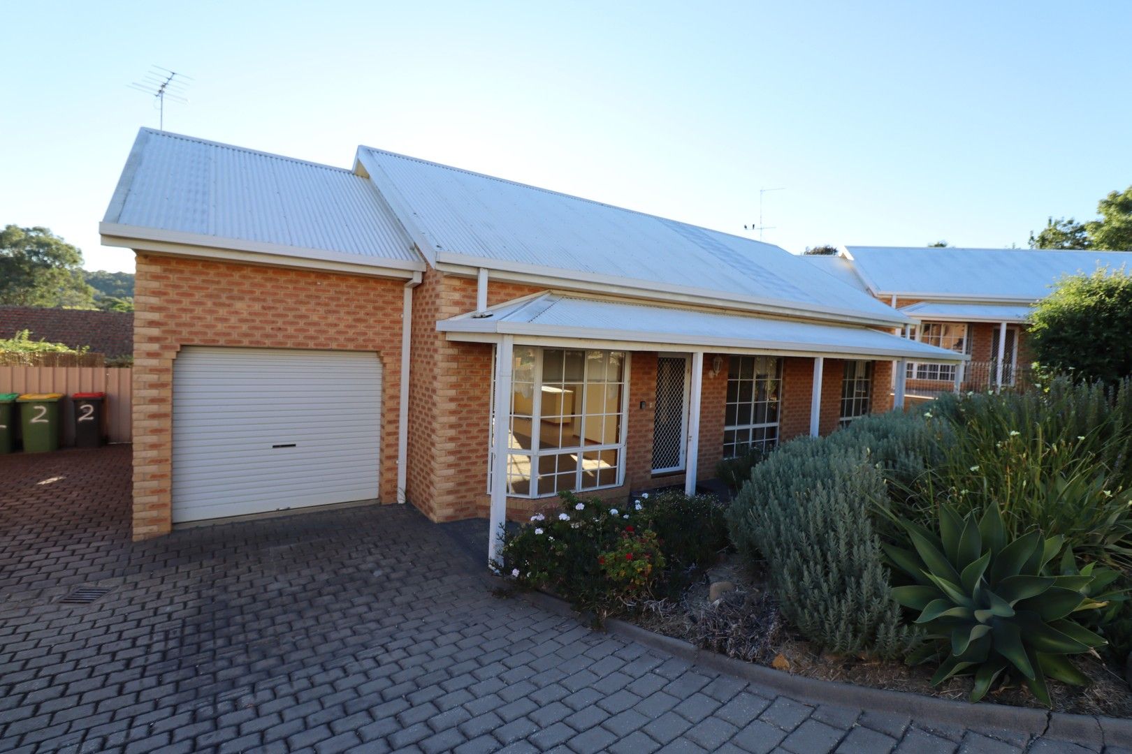 2 bedrooms Apartment / Unit / Flat in 2/406 McLennan Street ALBURY NSW, 2640