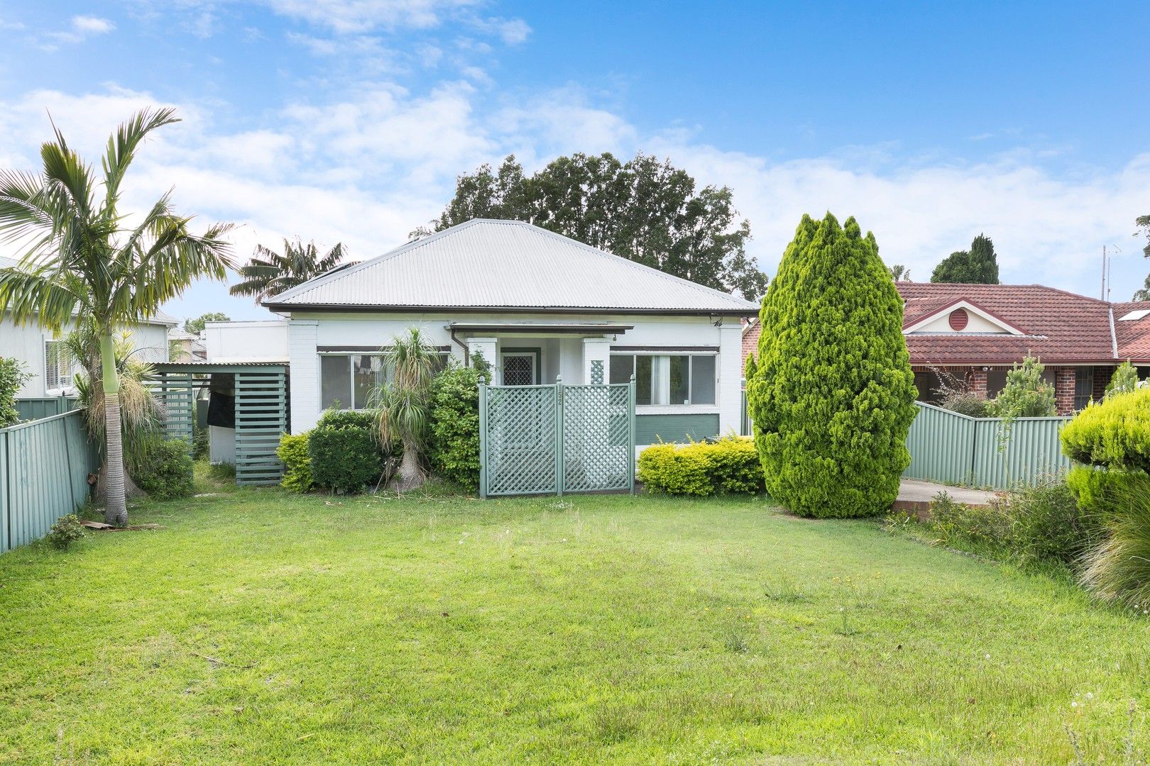 3 bedrooms House in 152 Port Hacking Road SYLVANIA NSW, 2224