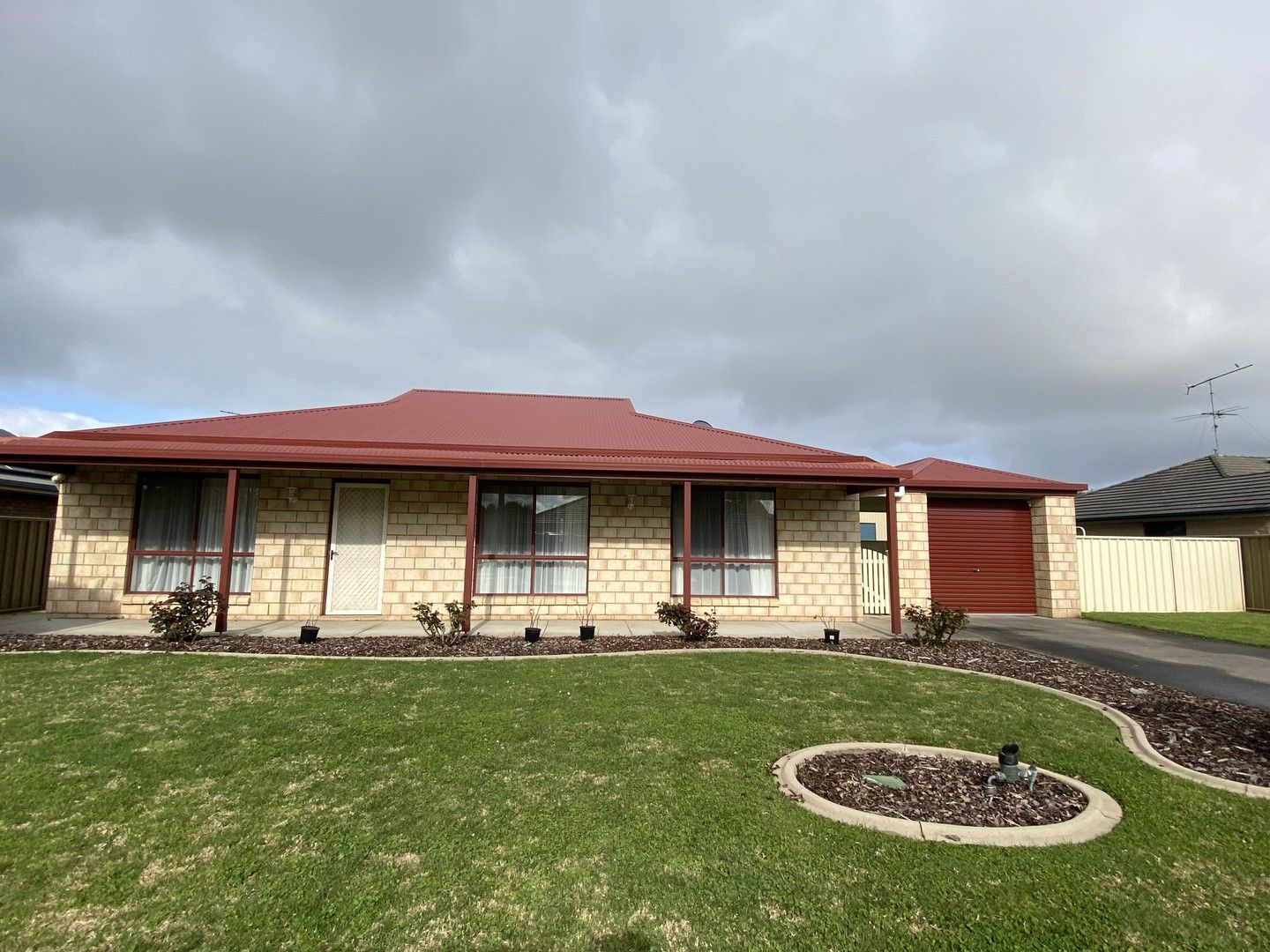 13 CORAL COURT, Mount Gambier SA 5290 House For Rent Domain