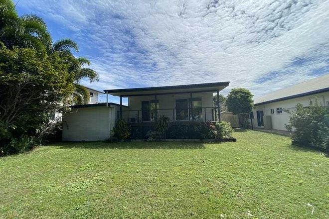 Picture of 16 Luff St, HULL HEADS QLD 4854