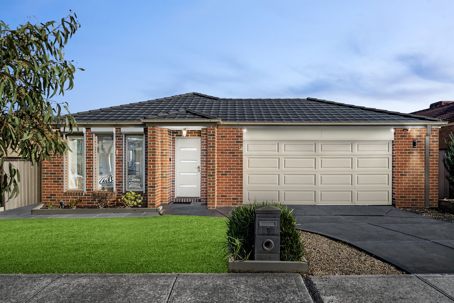 7 Chifley Circuit, Burnside Heights VIC 3023, Image 0