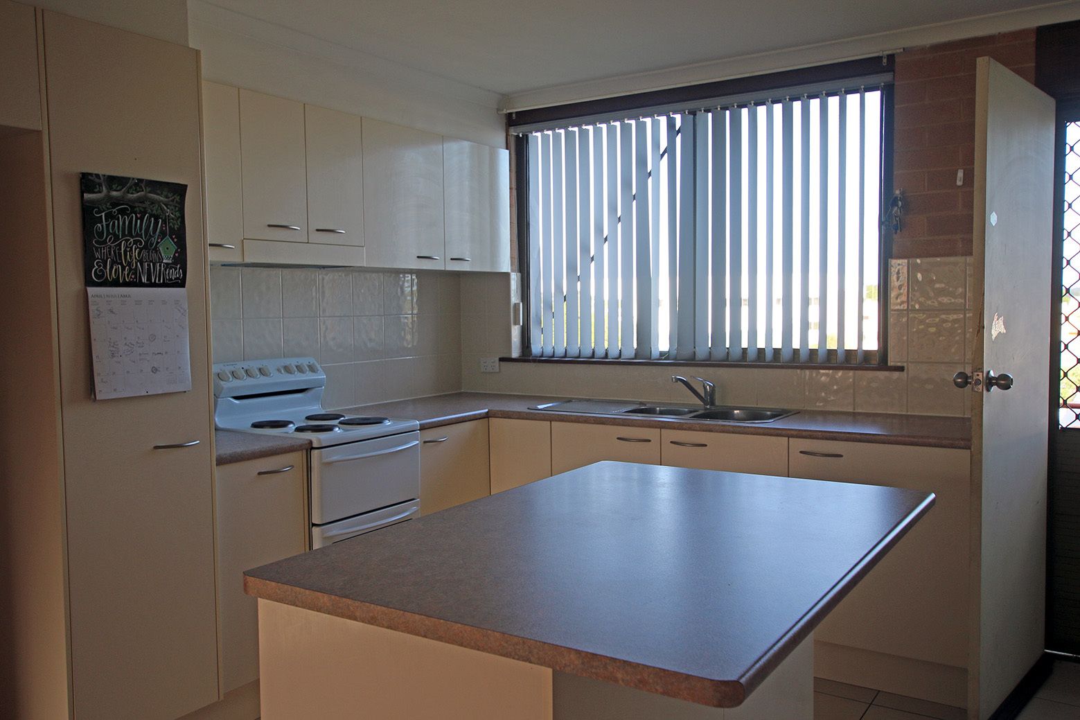 2 bedrooms Apartment / Unit / Flat in 2/80 Albert Street TAREE NSW, 2430