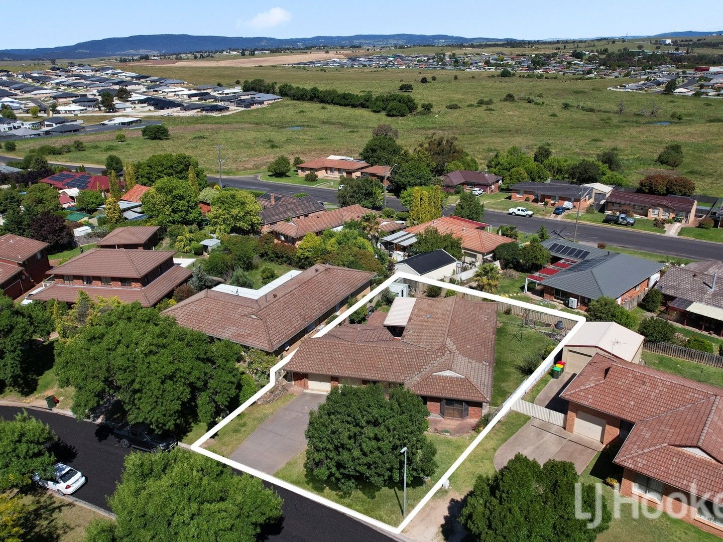 4 bedrooms House in 24 Scott Place KELSO NSW, 2795